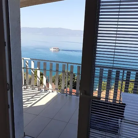 Idila Appartement *